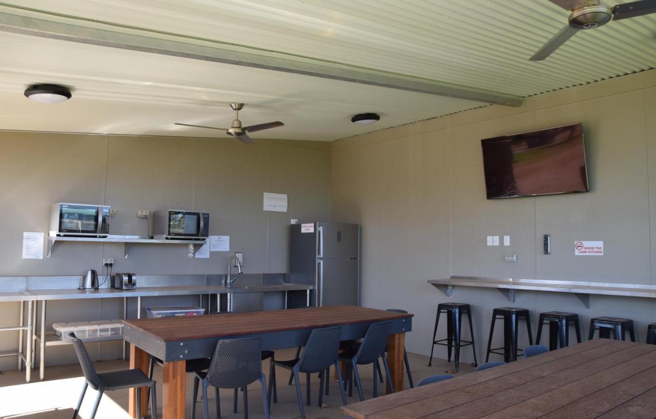 Norwesta Lifestyle Park Hotel Carnarvon Exterior foto